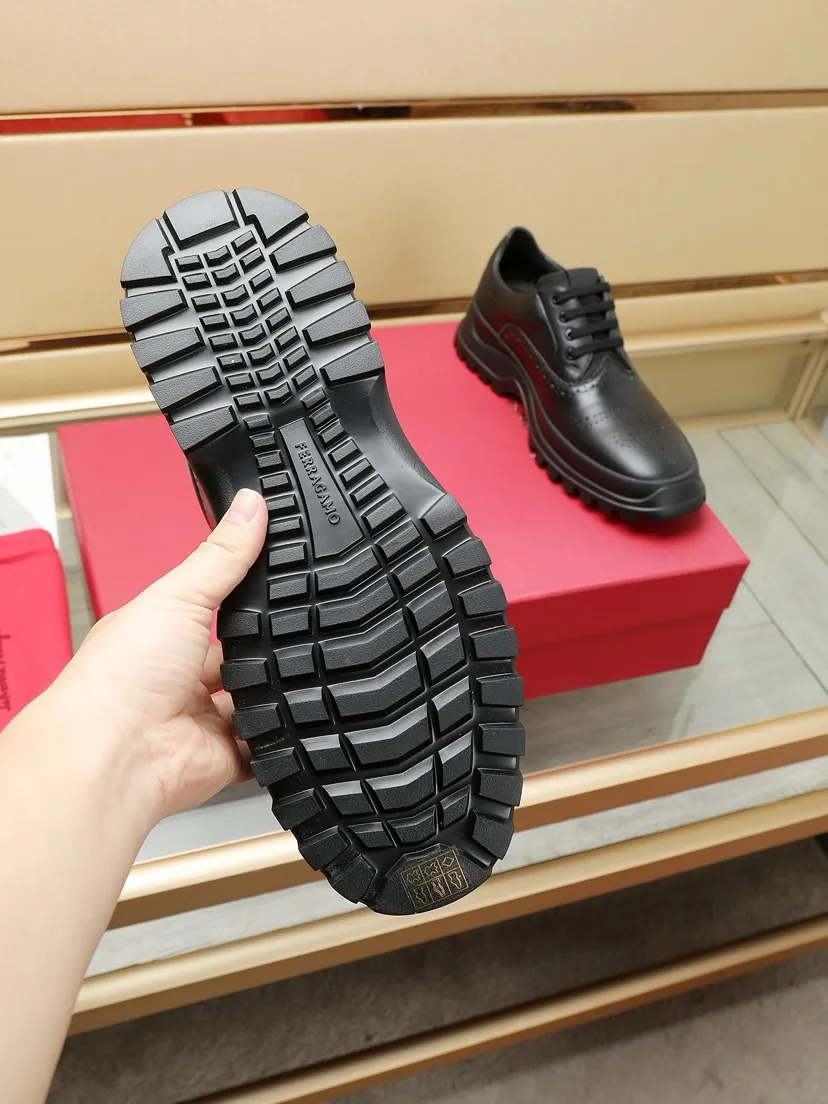 Factory P680💰🔥《Ferragamo》👏Latest•High-end top brand luxury~purchasing agent, top~quality. New fashionable business men's shoes 🔜The uppers are made of original first-layer open-edge beaded cowhide➕cowhide·lining, with fine workmanship. The original stylish and soft combination wear-resistant and non-slip outsole is light and comfortable on the feet. The real thing looks better in real photos. Number of yards: 38--44 (45 and 46 can be customized)